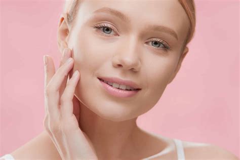 What is Mewing and Why You Shouldn't Do It .